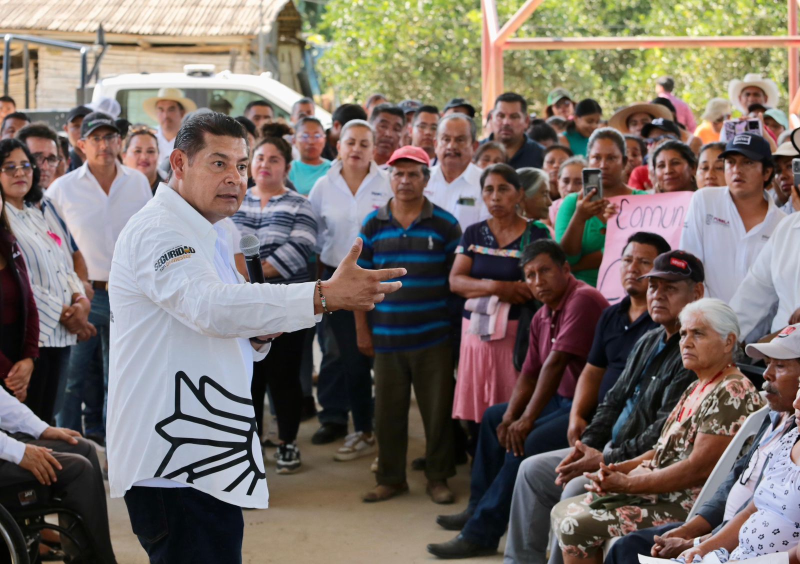 Mantiene gobierno federal y estatal supervisión a comunidades afectadas por lluvias