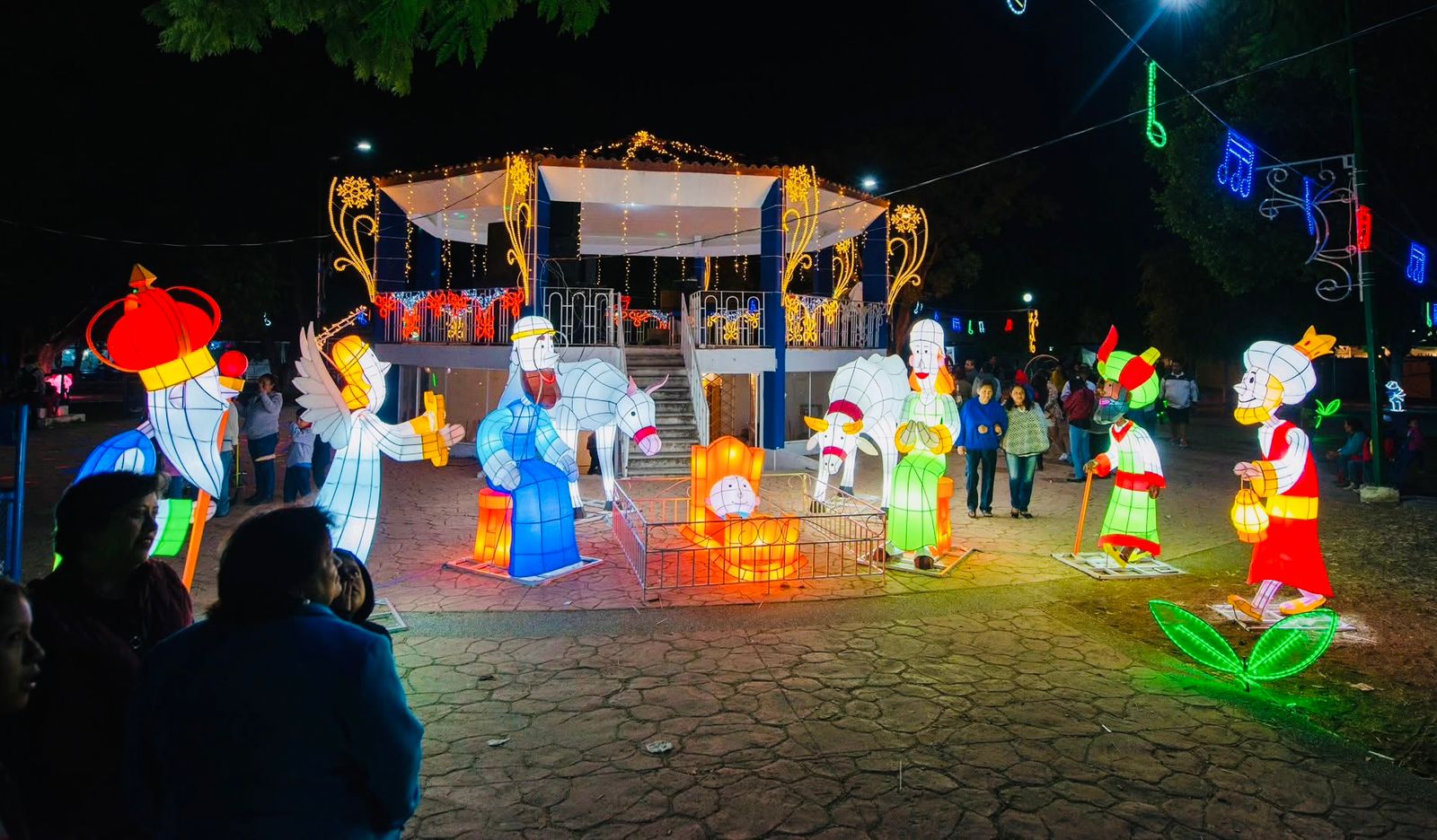 Podría volver Villa Iluminada al parque de la colonia Revolución en Atlixco