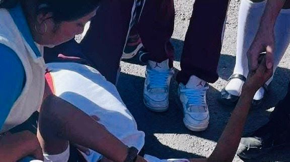 Choque entre motocicletas deja dos estudiantes del CBTis 16 de Atlixco lesionados 