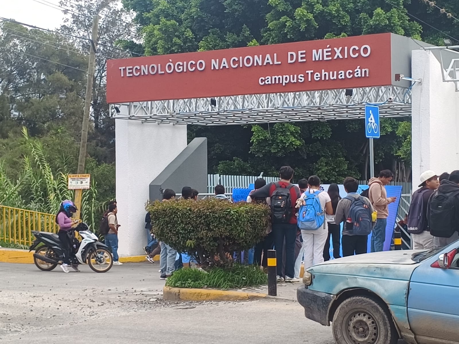 Director del Tec de Tehuacán busca romper paro estudiantil con recorte de vacaciones y clases en línea
