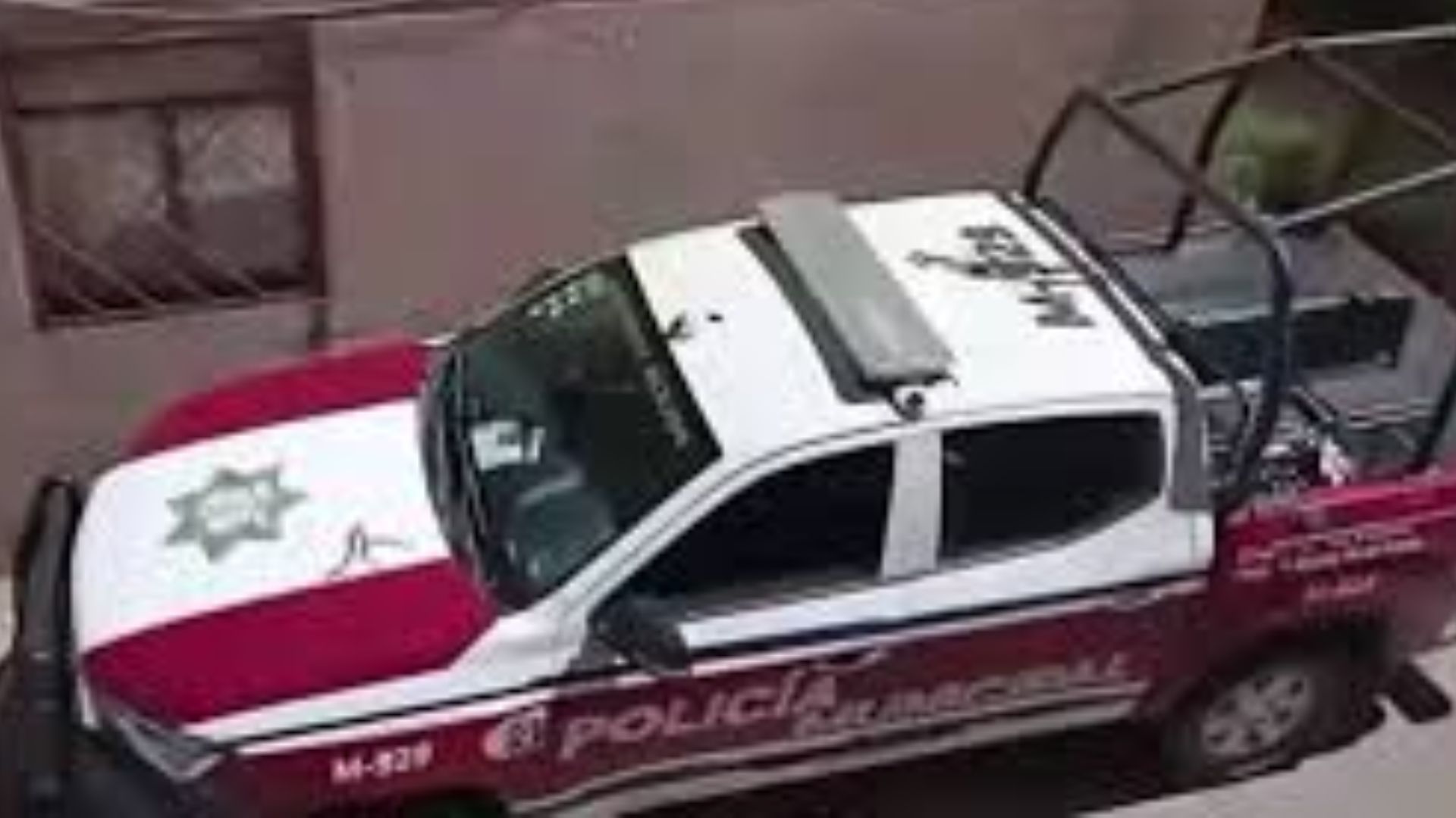 En Xochitlán, suspendieron a 8 policías por robarse una caja fuerte y una patrulla 