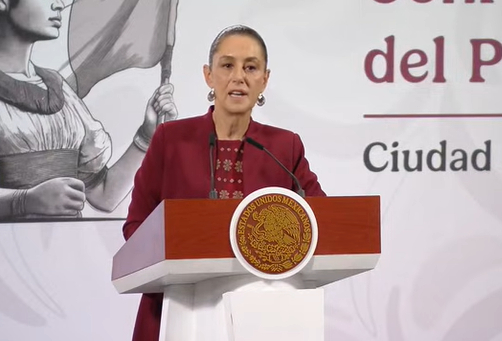 Sheinbaum presenta plan tecnológico para jóvenes; asegura que no hay recortes a universidades