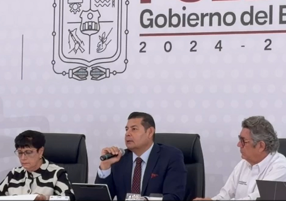 Habrá 5 corralones en Puebla para proteger a automovilistas: Armenta