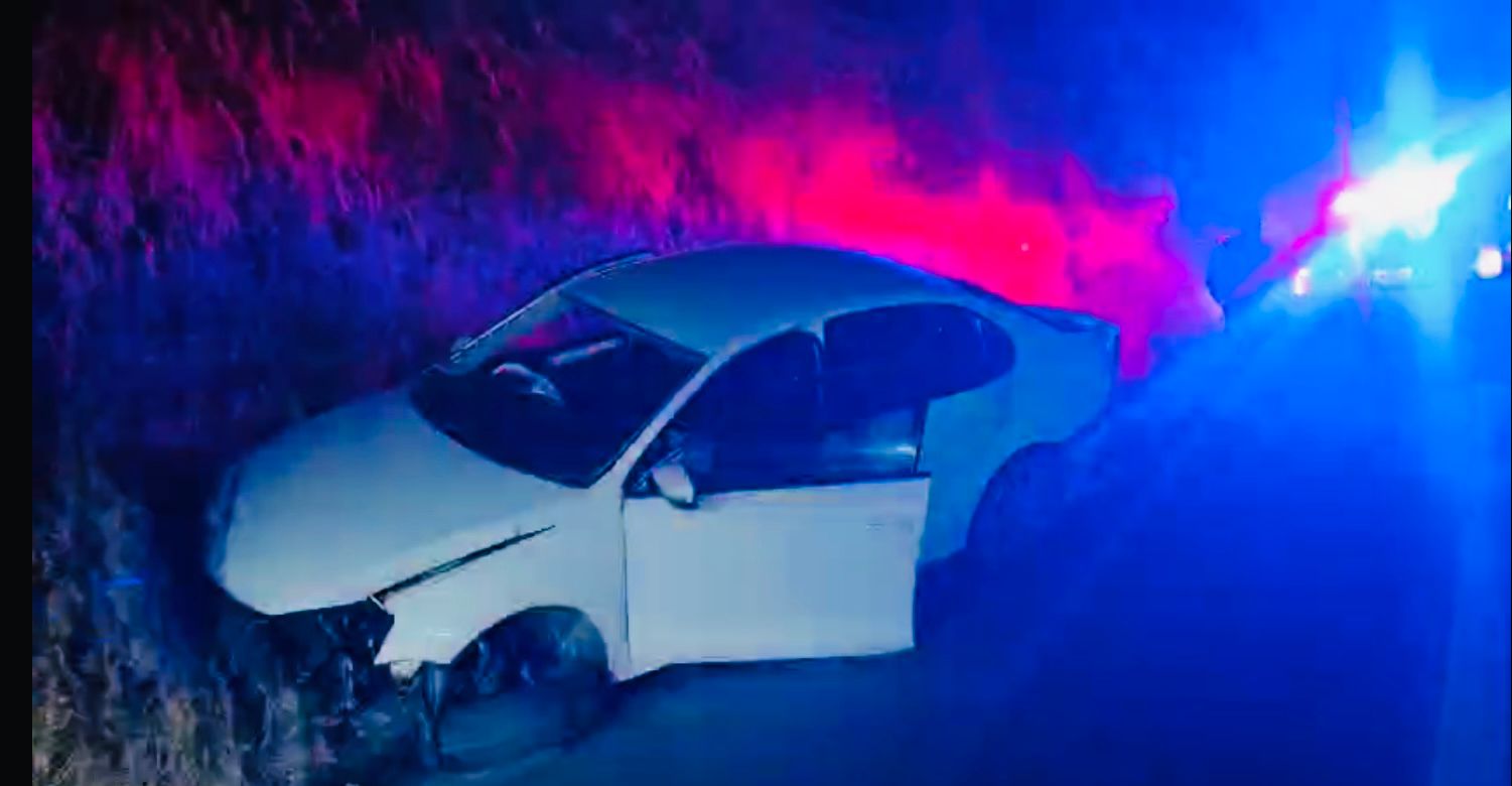 Adolescentes alcoholizados chocan en la autopista Siglo XXI