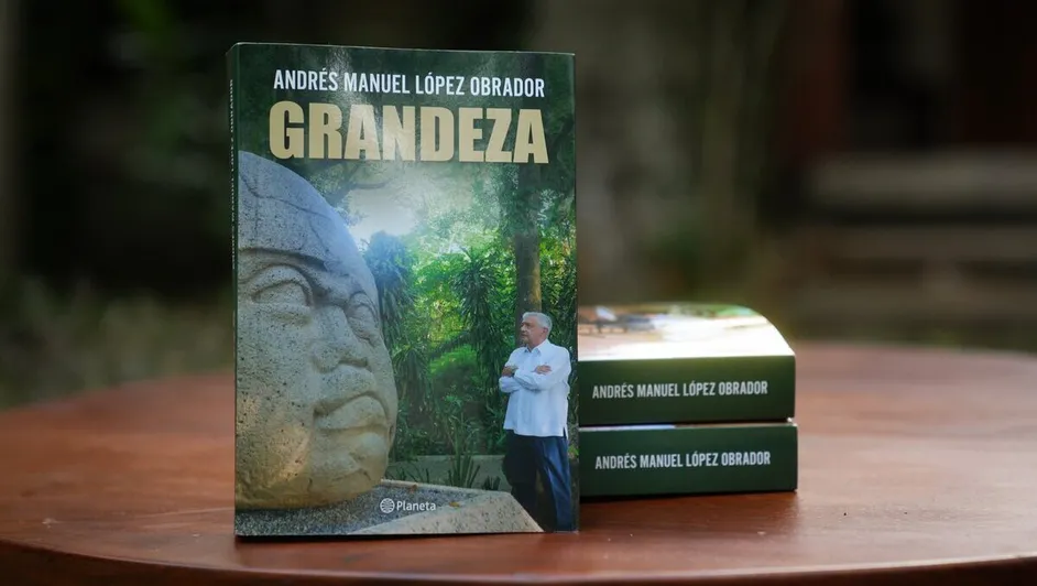 Grandeza, la nueva obra de AMLO que revela su visión sobre la verdadera historia de México