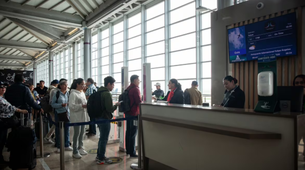 Sigue el rezago laboral en la aviación