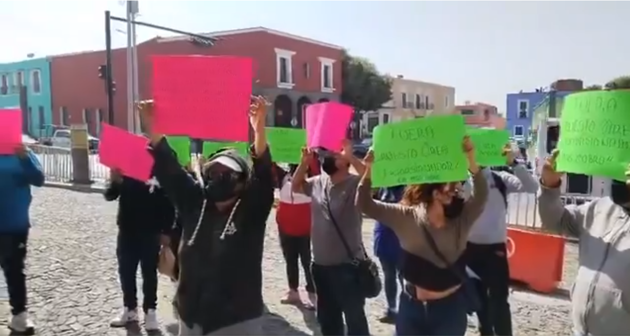 Familiares piden destitución del director del penal de Tepexi de Rodríguez