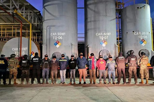 Desmantelan empresa de huachicol en Veracruz y aseguran 250 mil litros