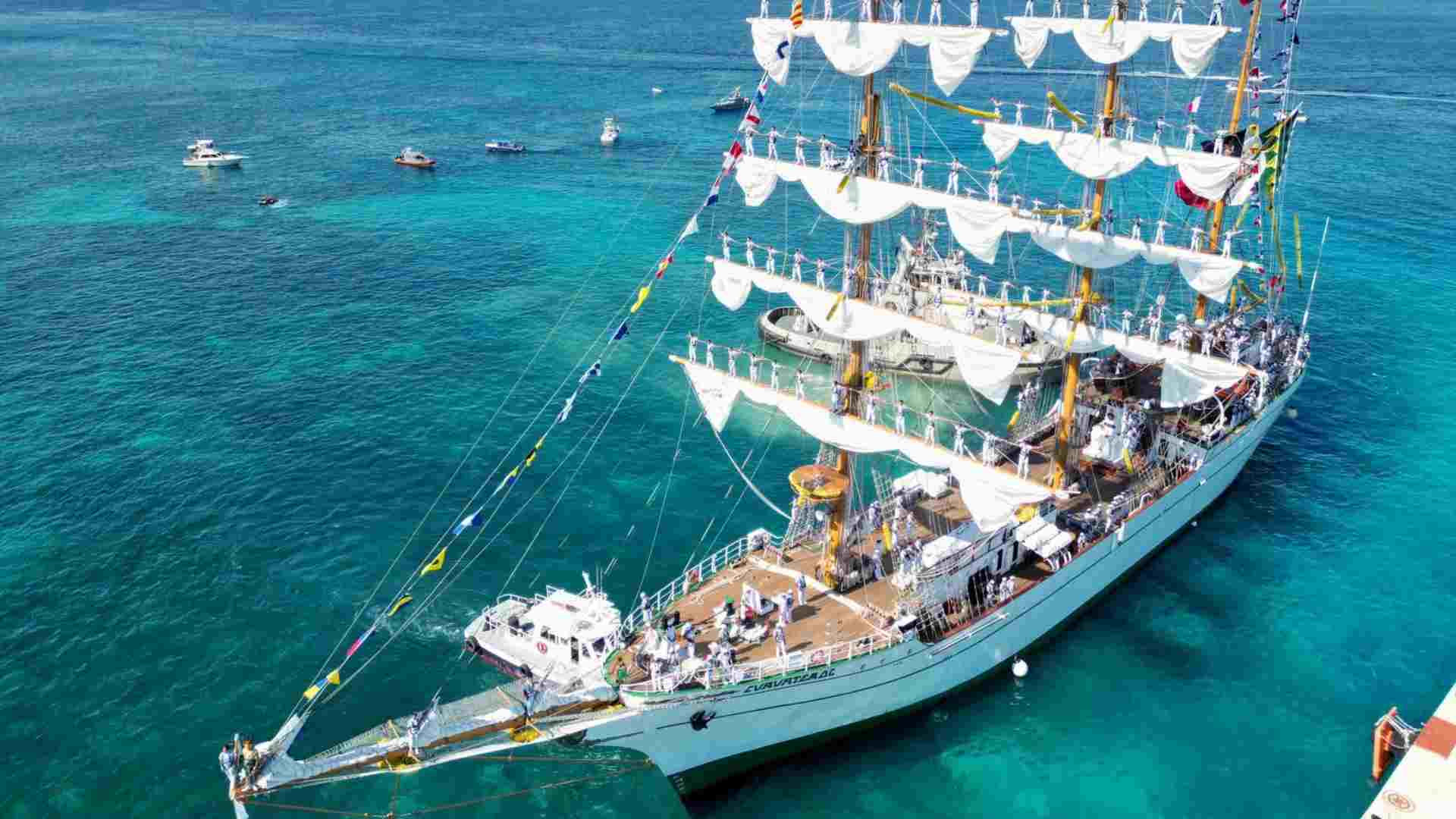 Buque Escuela Cuauhtémoc arriba a Cozumel