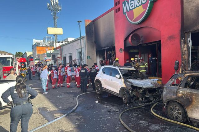 Nuevo deceso eleva a 24 las víctimas del incendio en Waldo’s Hermosillo