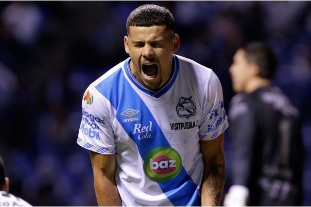 Exjugador del Puebla, Maxi Araújo, revela que quiere volver al equipo