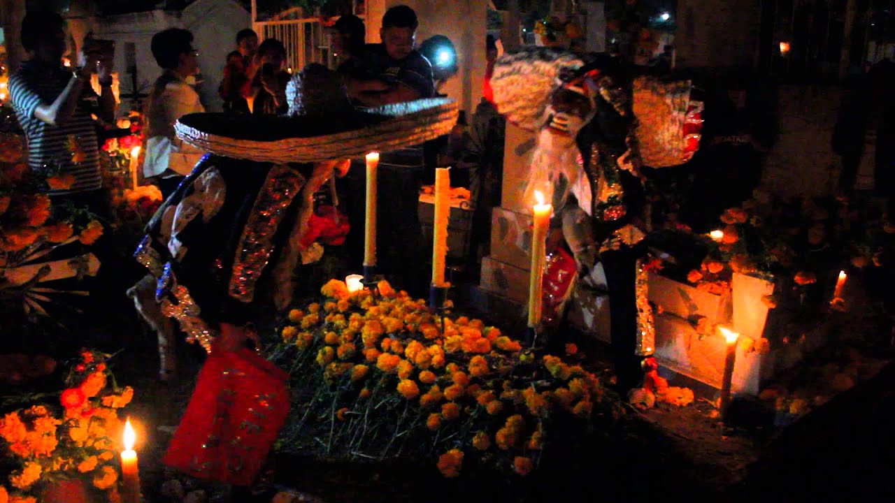 Danza, jaguar y memoria: los Tecuanes iluminan la noche de Acatlán