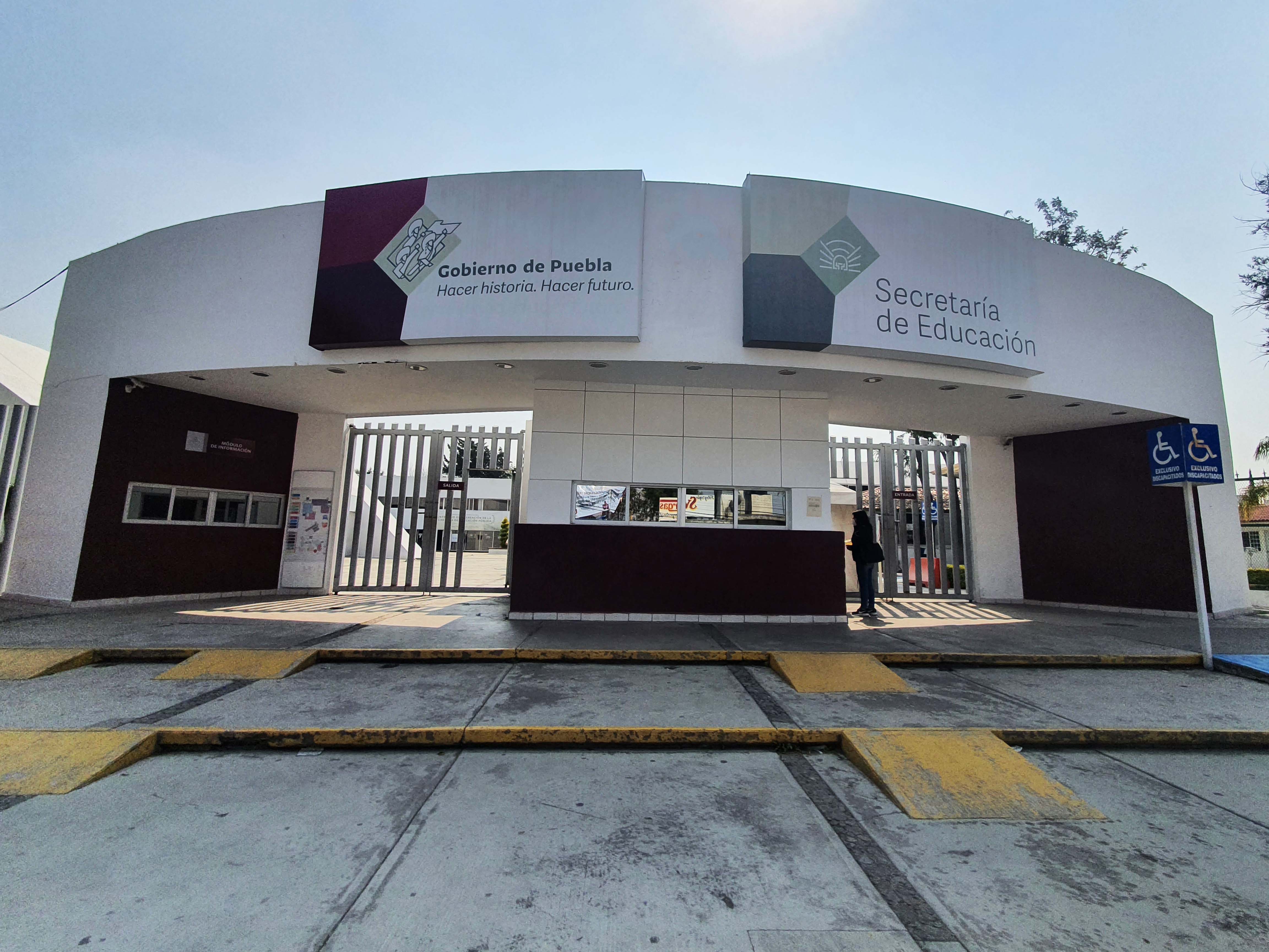 SEP Puebla admite asignación anómala de plazas magisteriales