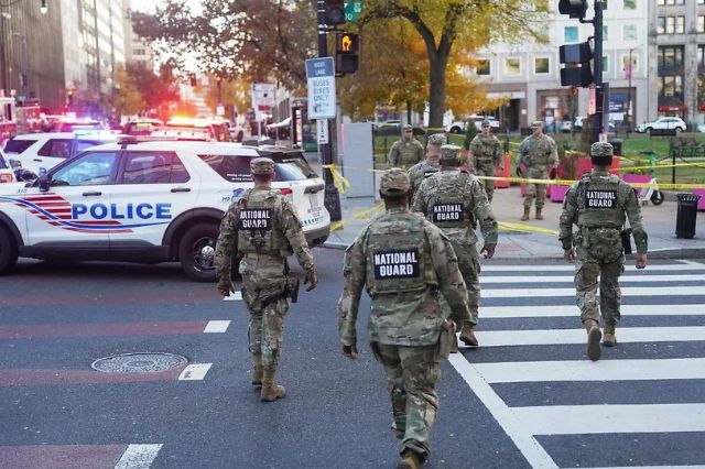 Disparos cerca de la Casa Blanca dejan a dos soldados de la Guardia Nacional heridos