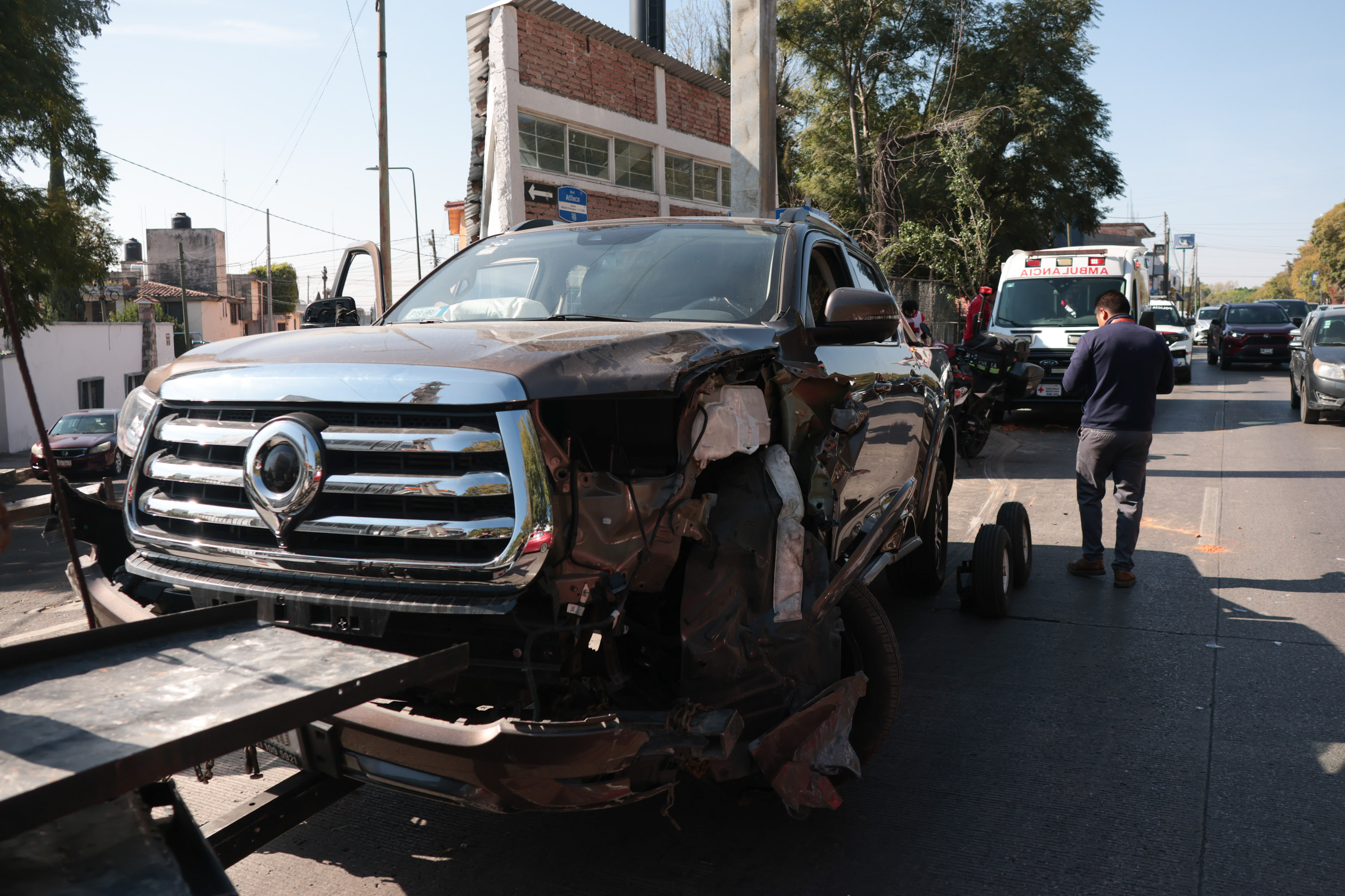 Se registra accidente en el bulevar Atlixco y la 35 Sur en la ciudad de Puebla