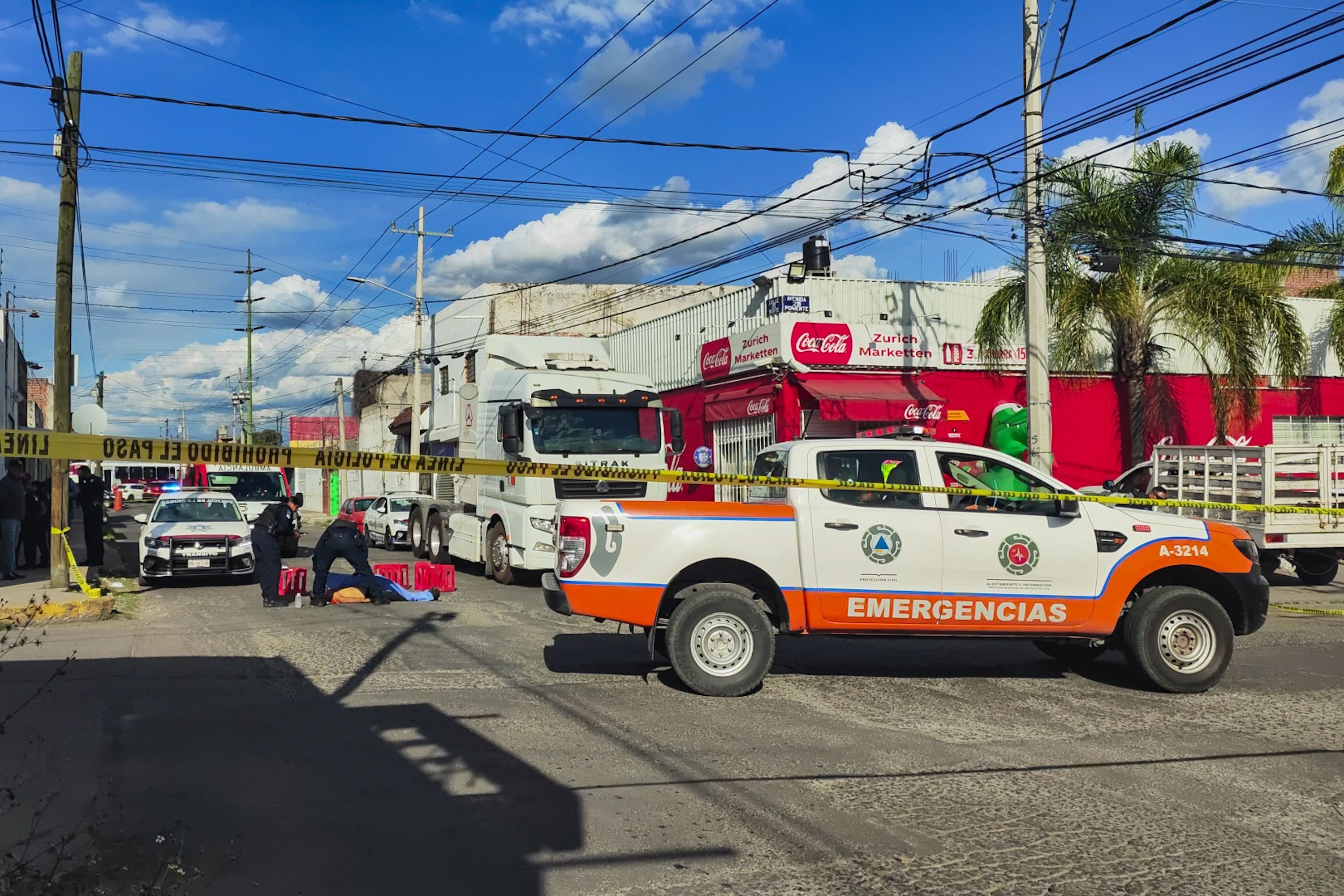 VIDEO Accidente en calle 15 Norte deja a una persona sin vida en la ciudad de Puebla