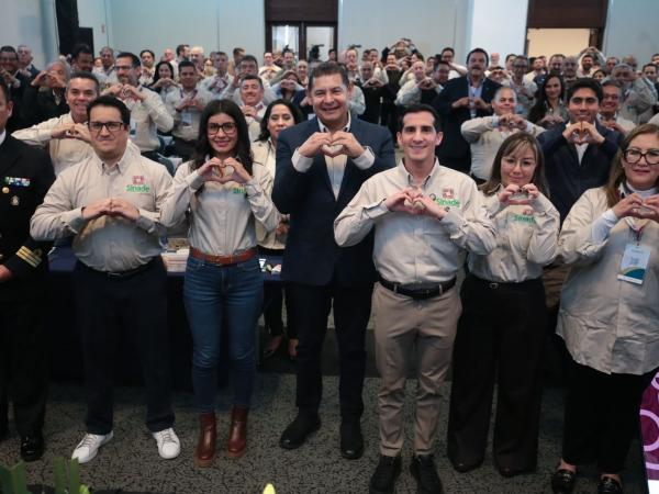 Con cumbre deportiva SINADE, cierra con broche de oro año de exitosa alianza CONADE-Puebla