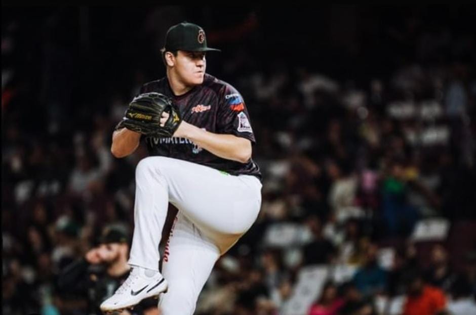 Gran semana del pelotero de Pericos, Axel Sauceda, con Tomateros