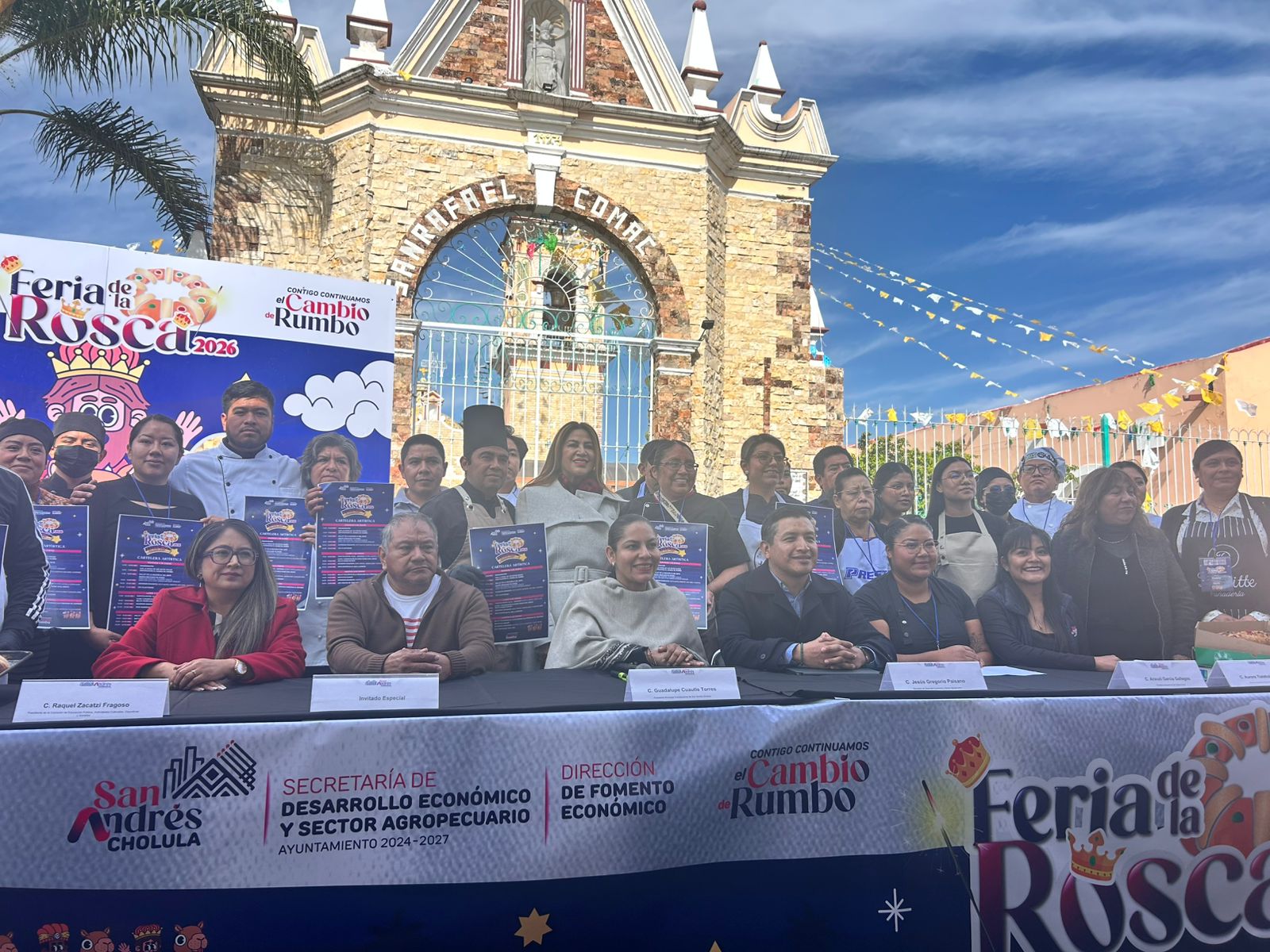 Presenta Lupita Cuautle Feria de la Rosca de Reyes 