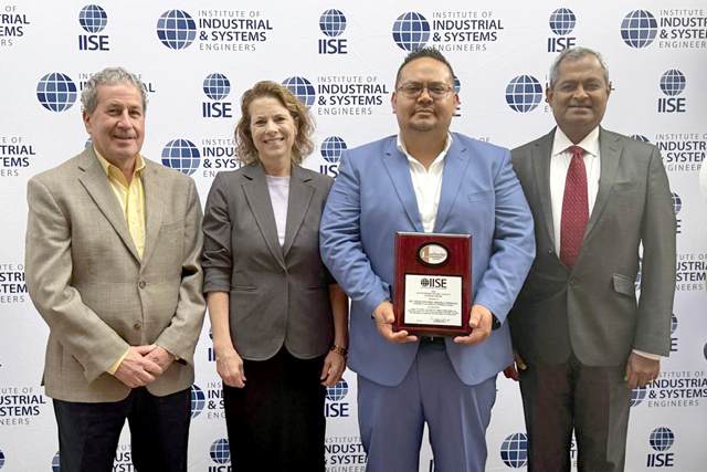 Distinguen a docente BUAP con el Global Outstanding Faculty Advisor Award