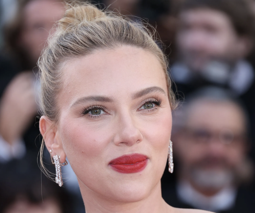 Scarlett Johansson defiende su apoyo a Woody Allen: Es importante tener integridad