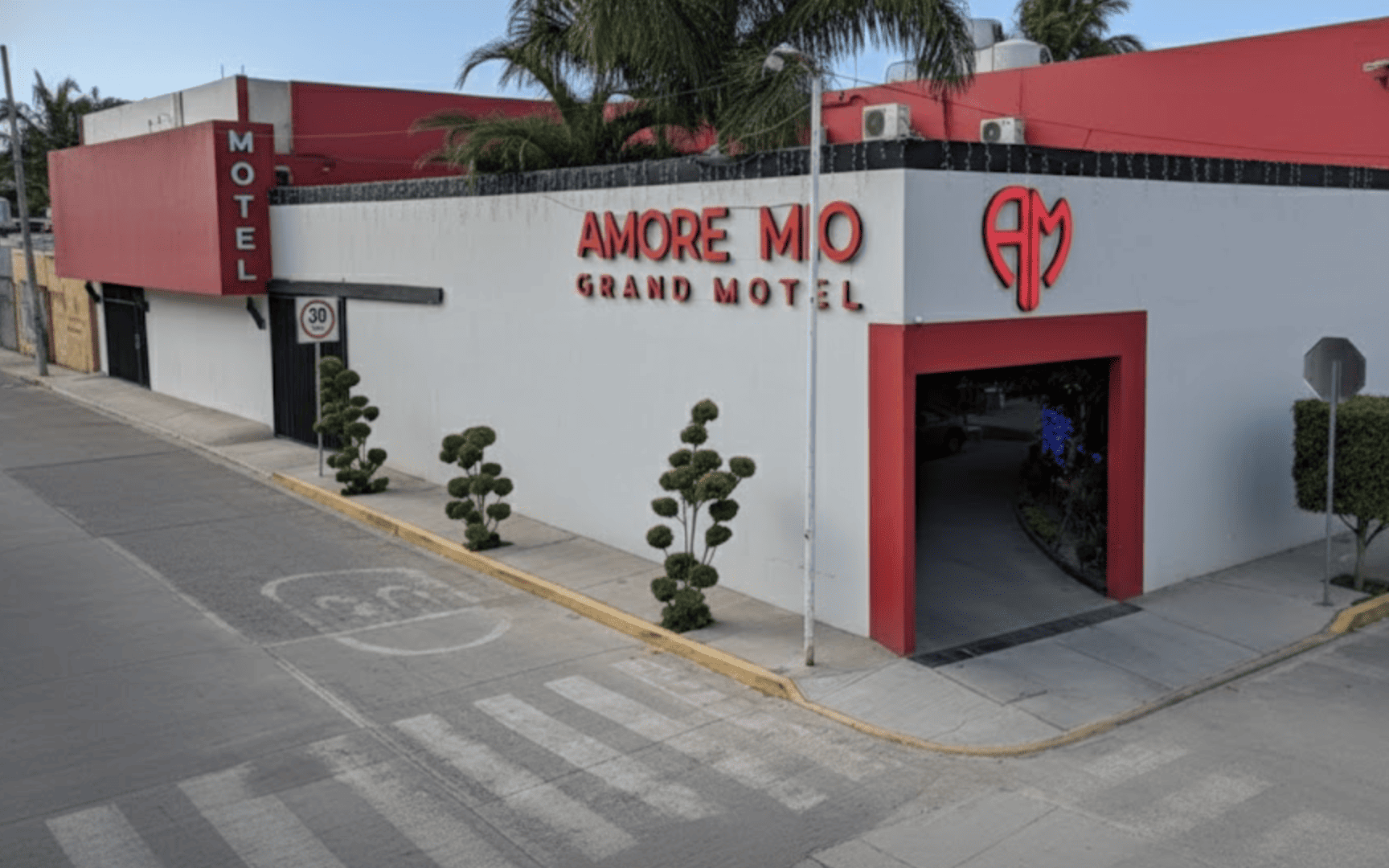 Detienen a maestro en Tehuacán tras ser sorprendido con alumna menor de edad en motel