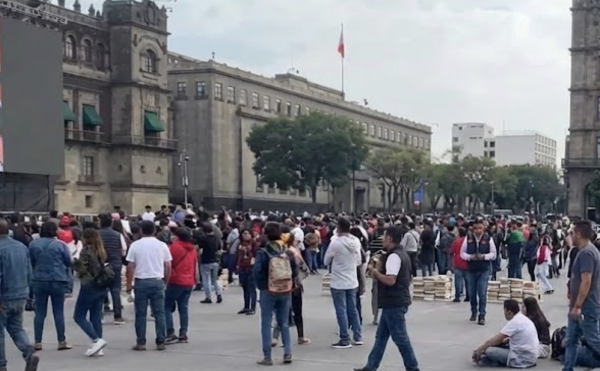 Maestros reclaman al gobierno federal incumplimiento en entrega de libros prometidos