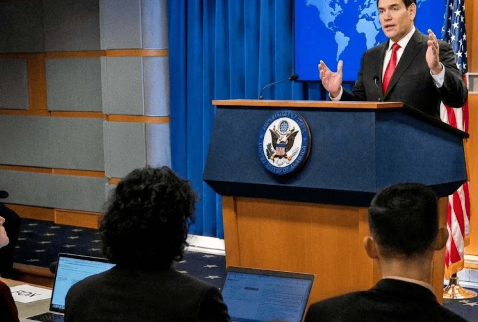 Estados Unidos acusa a redes chinas de lavar dinero para cárteles los mexicanos