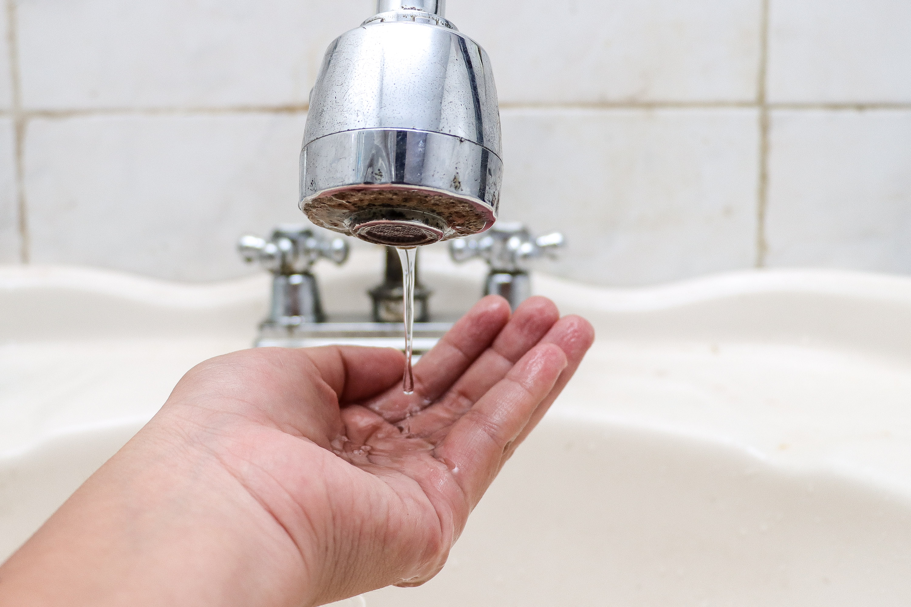 Agua de Puebla alerta a la ciudadanía por falsos gestores 