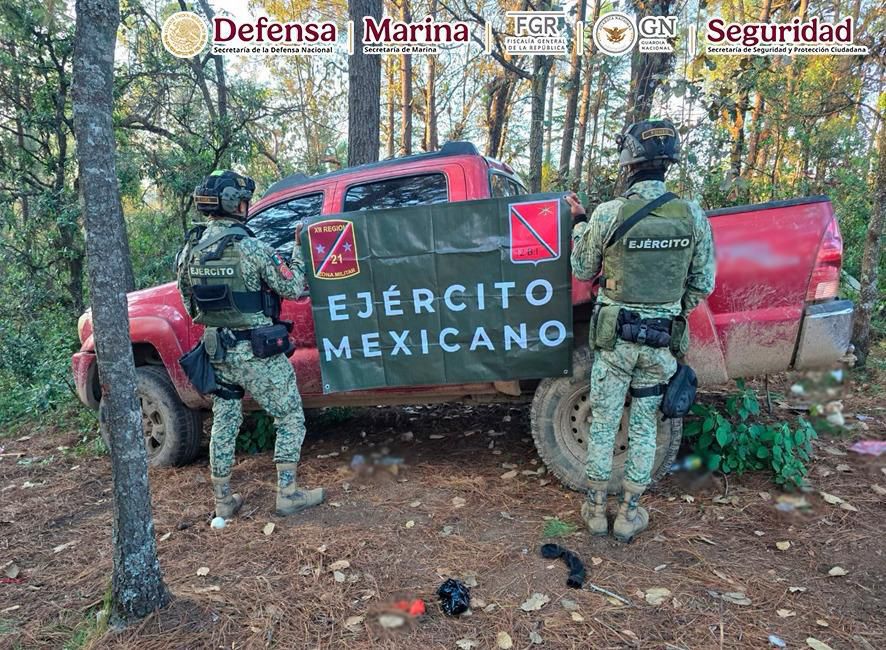 Aseguraron 13 vehículos y un artefacto explosivo improvisado en Michoacán