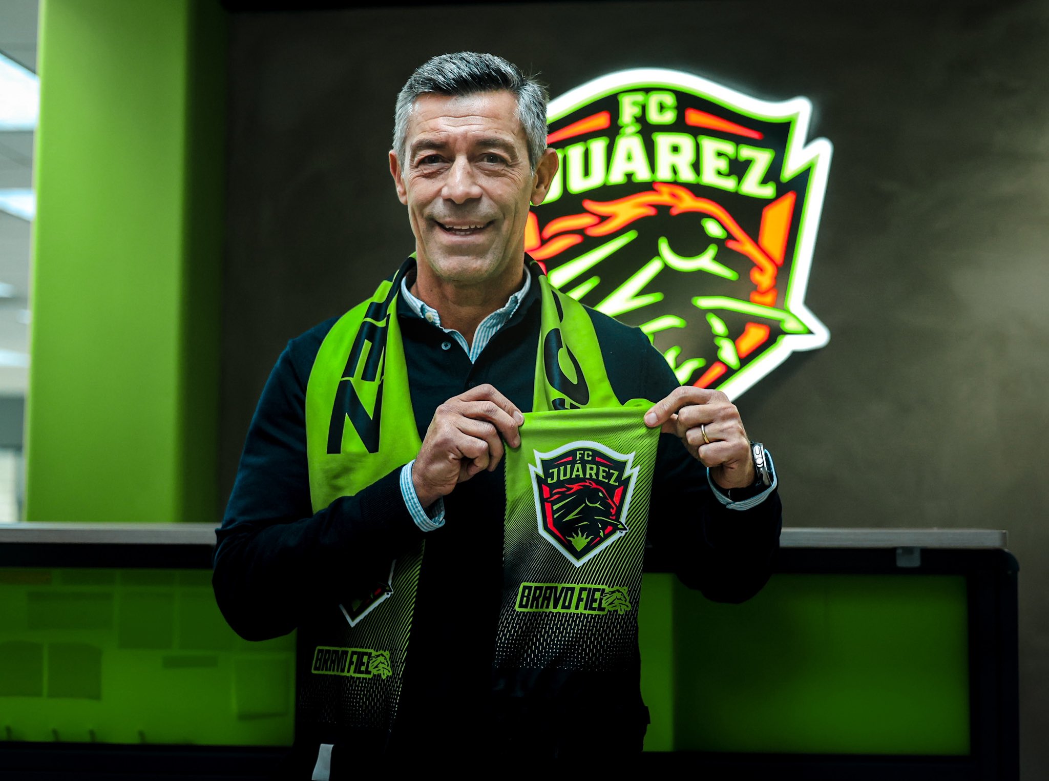 Pedro Caixinha llega a Bravos como nuevo director técnico