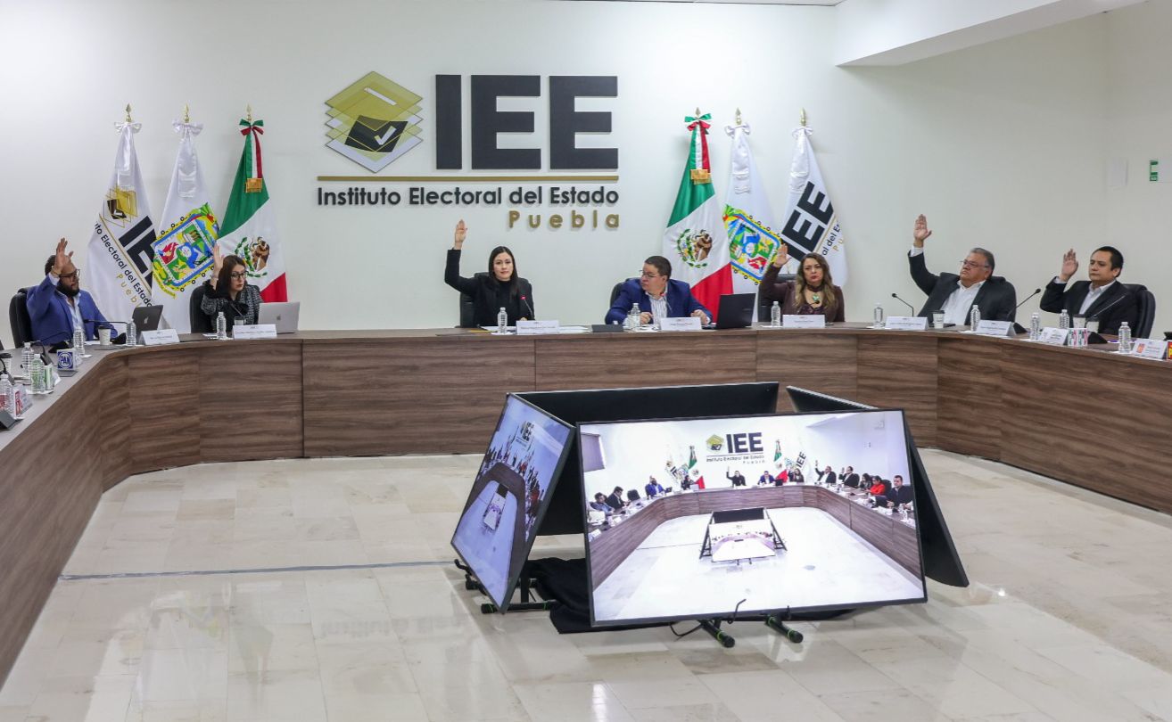 IEE aprueba calendarización de multas a partidos políticos poblanos para el 2026