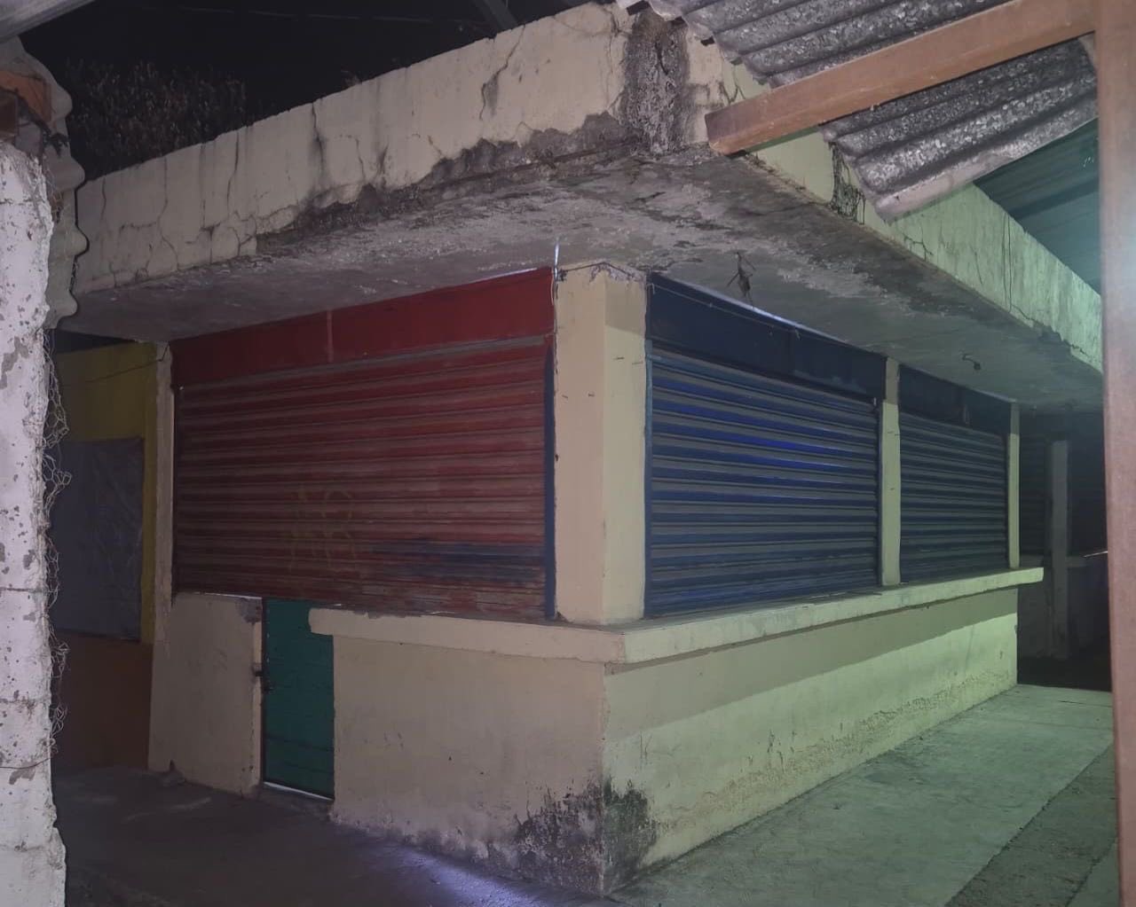 Detienen a dos presuntos integrantes de la Familia Michoacana en Mercado Morelos