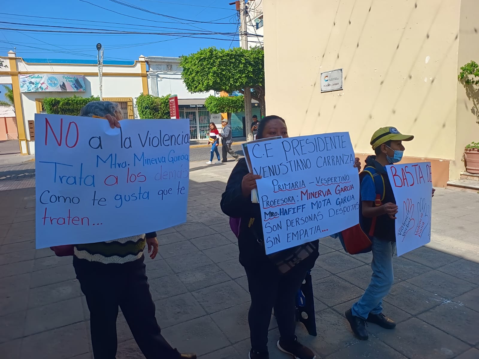 Denuncia madre de familia discriminación y acoso contra su hijo con autismo en el Centro Escolar de Tehuacán