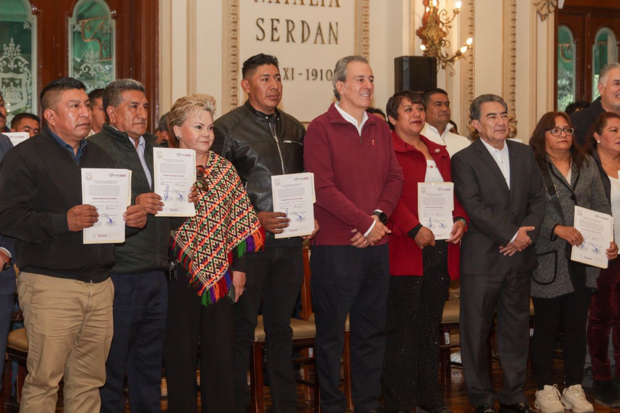 Toma protesta Chedraui a inspectoras e inspectores de sección
