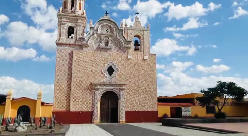 Denuncian robo a parroquia de la junta auxiliar La Trinidad Tepango en Atlixco 