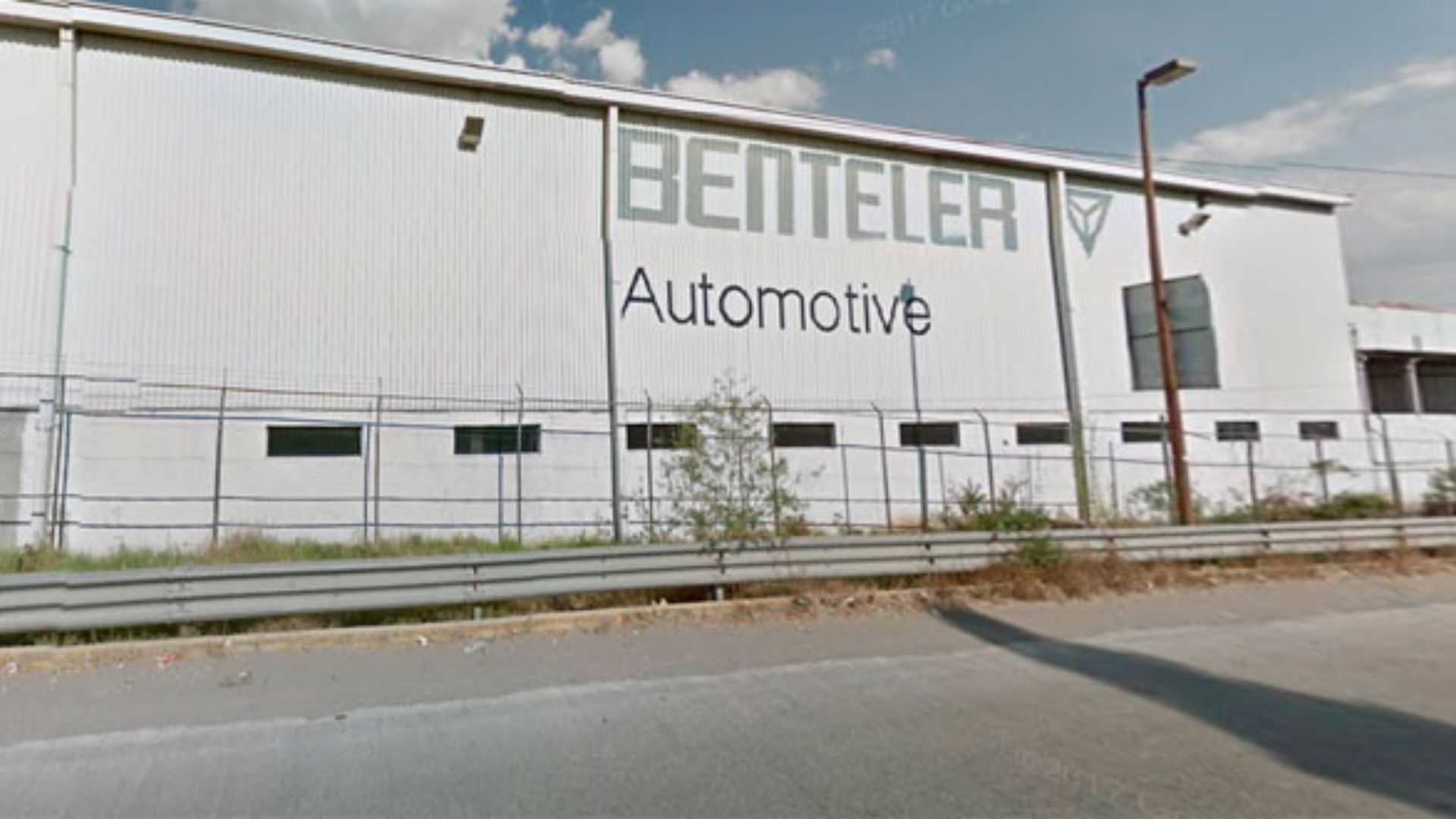 Registran muerte de un trabajador de Benteler Puebla; lo aplastó una grúa 