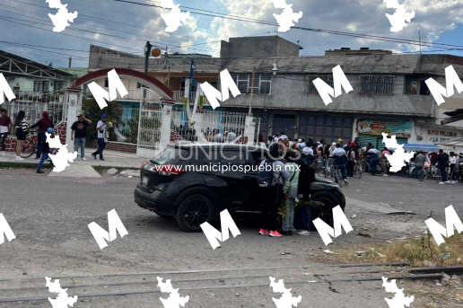 Explotan cohetes y un hombre resulta herido en Texmelucan