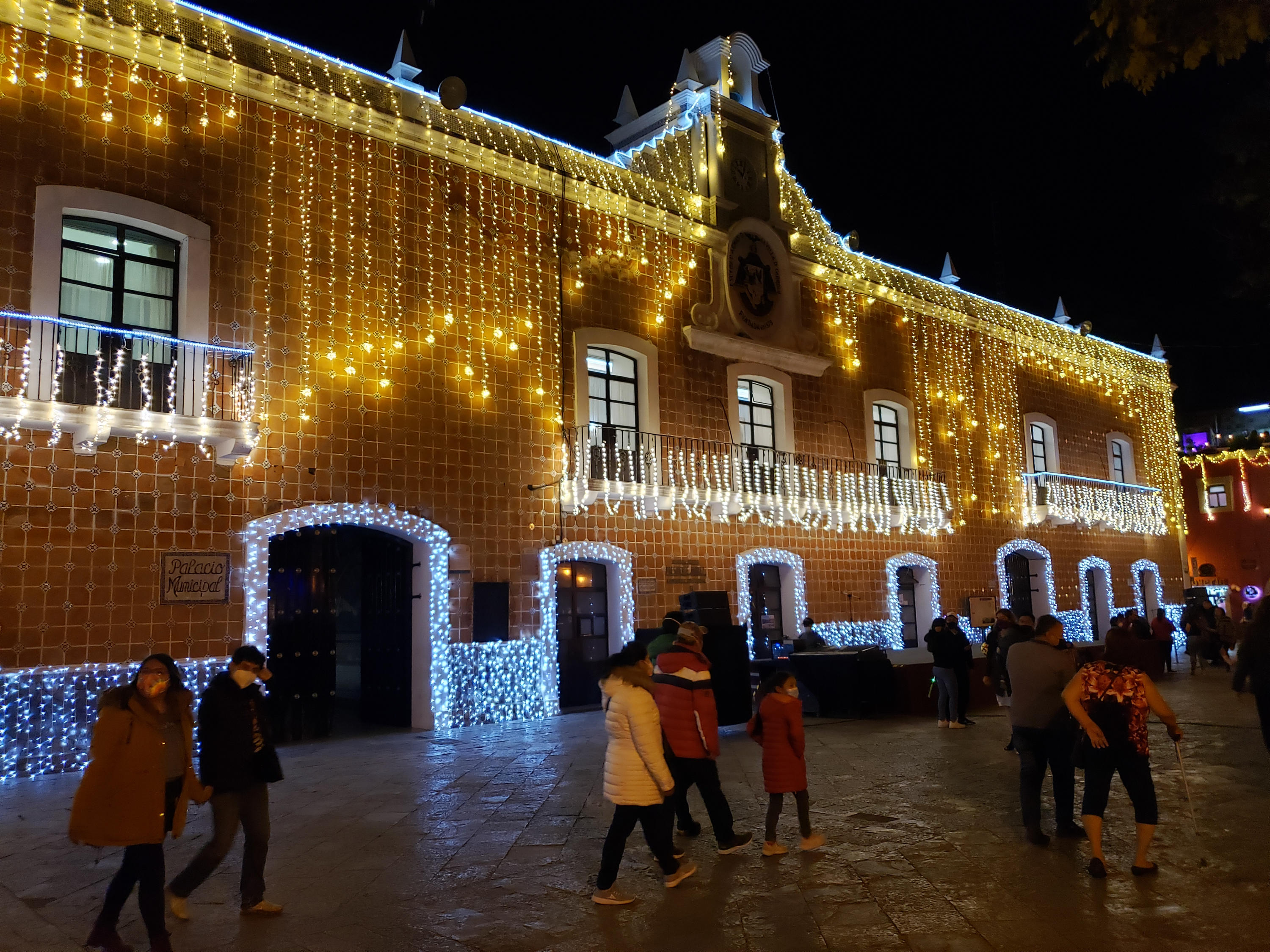 Fin de semana largo, Puebla te espera con luz, alegría y diversión