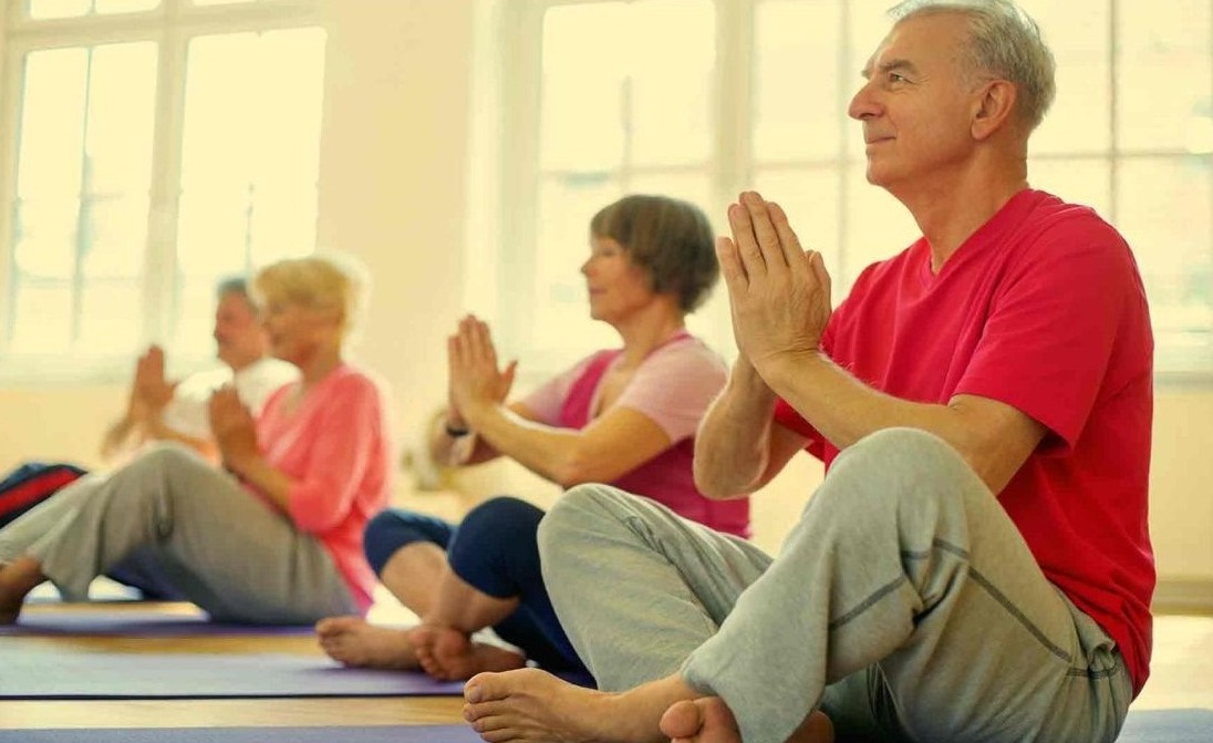 Pintura, baile y yoga entre los cursos que ofrece la Universidad para Adultos de la BUAP