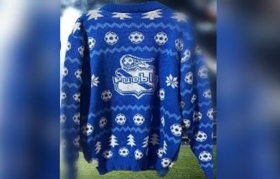 Por temporada decembrina, la Liga MX lanza el ugly Sweater del Club Puebla 