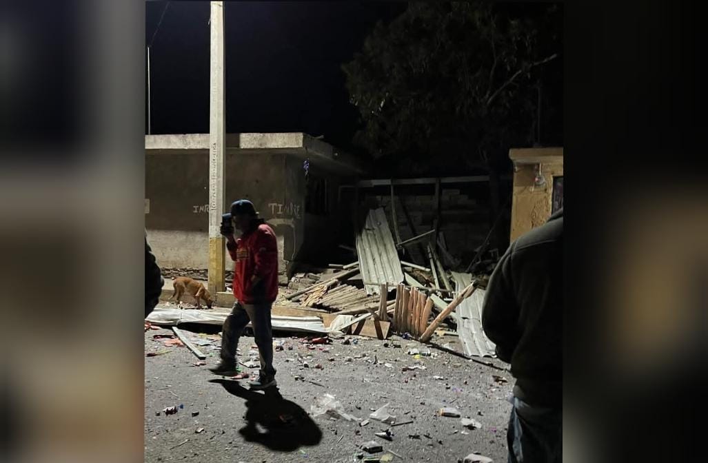 Una persona sin vida tras explosión de pirotecnia en bodega ubicada en Quecholac 