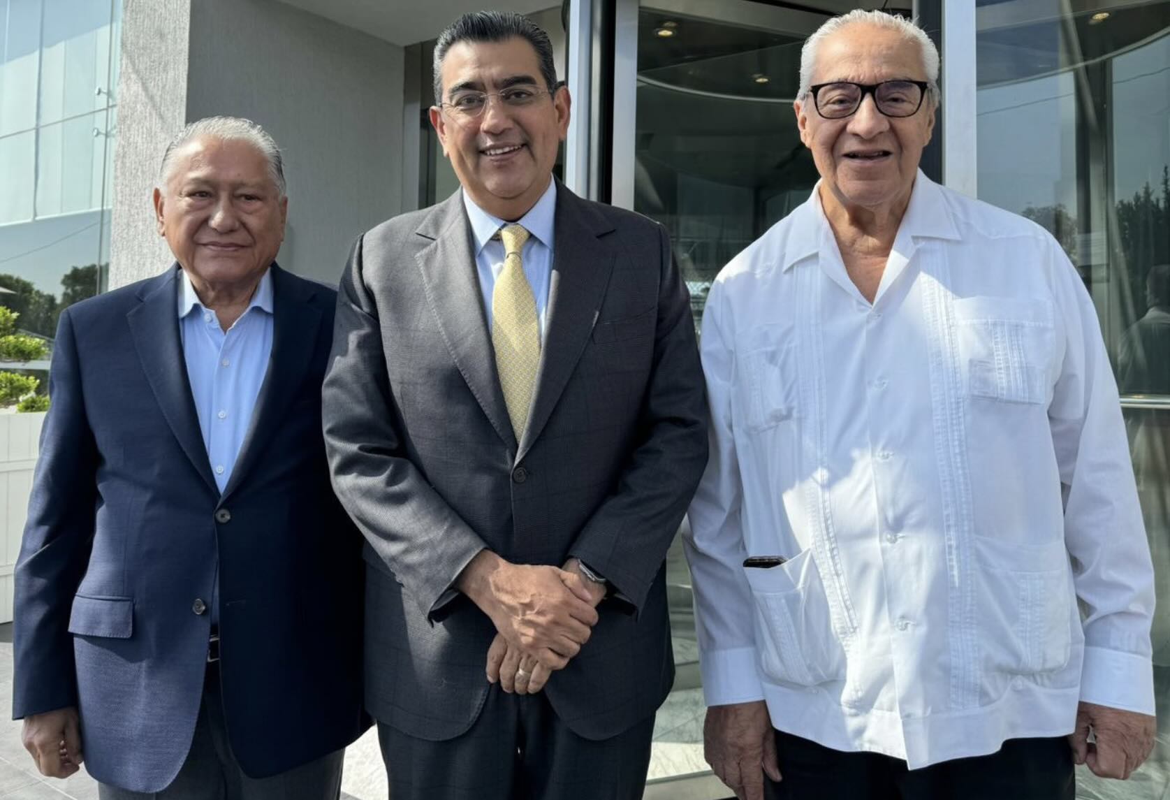 Céspedes, Pacheco y Melquiades, con seguridad personal de elementos de la SSP