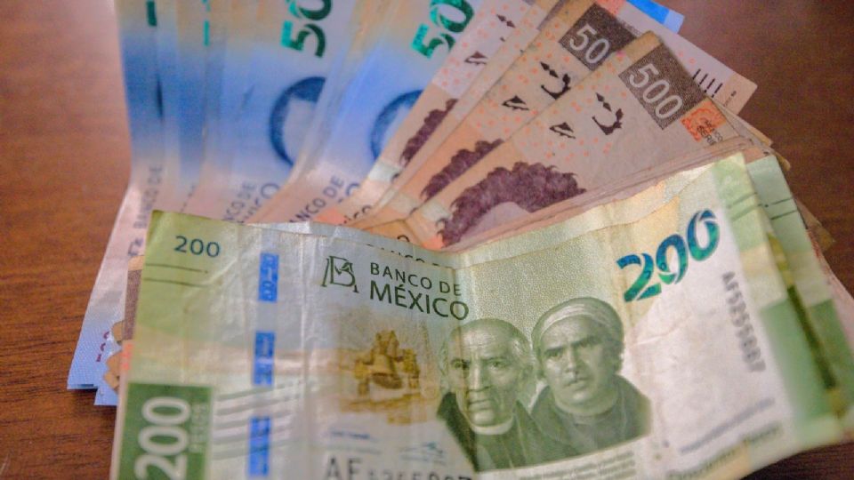 El uso de billetes falsos puede castigarse hasta con 12 años de prisión: Banxico 