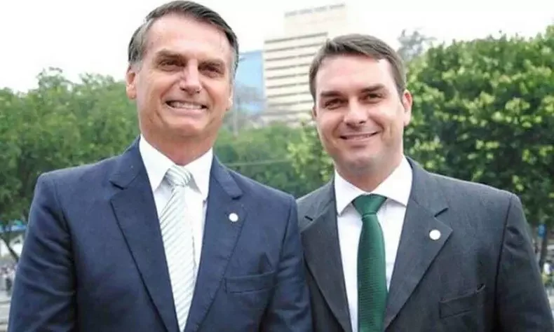 Jair Bolsonaro confirma a su hijo Flávio como candidato presidencial para 2026 en Brasil