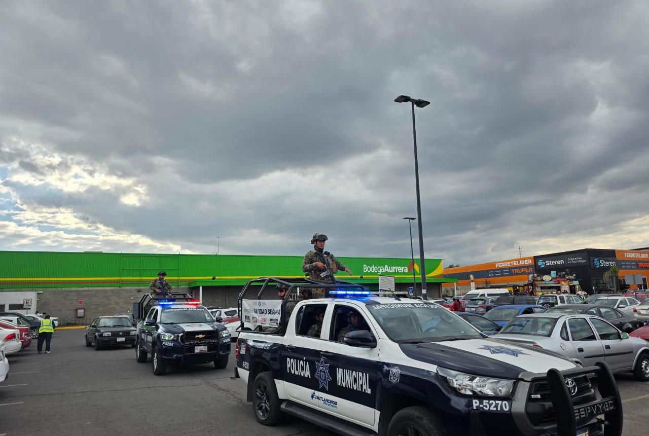 Para garantizar el bienestar de la población continúa en Cuautlancingo Operativo Guadalupe-Reyes