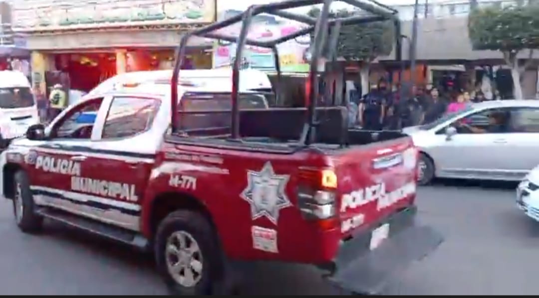 Prestamistas Gota a Gota golpean y le quitan dinero a chofer de colectiva en Tehuacán