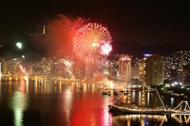 Fuegos artificiales marcarán el cierre de año en playas y ciudades de Guerrero