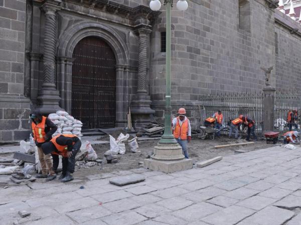 Rehabilitarán 5 mil metros cuadrados del atrio de la Catedral poblana