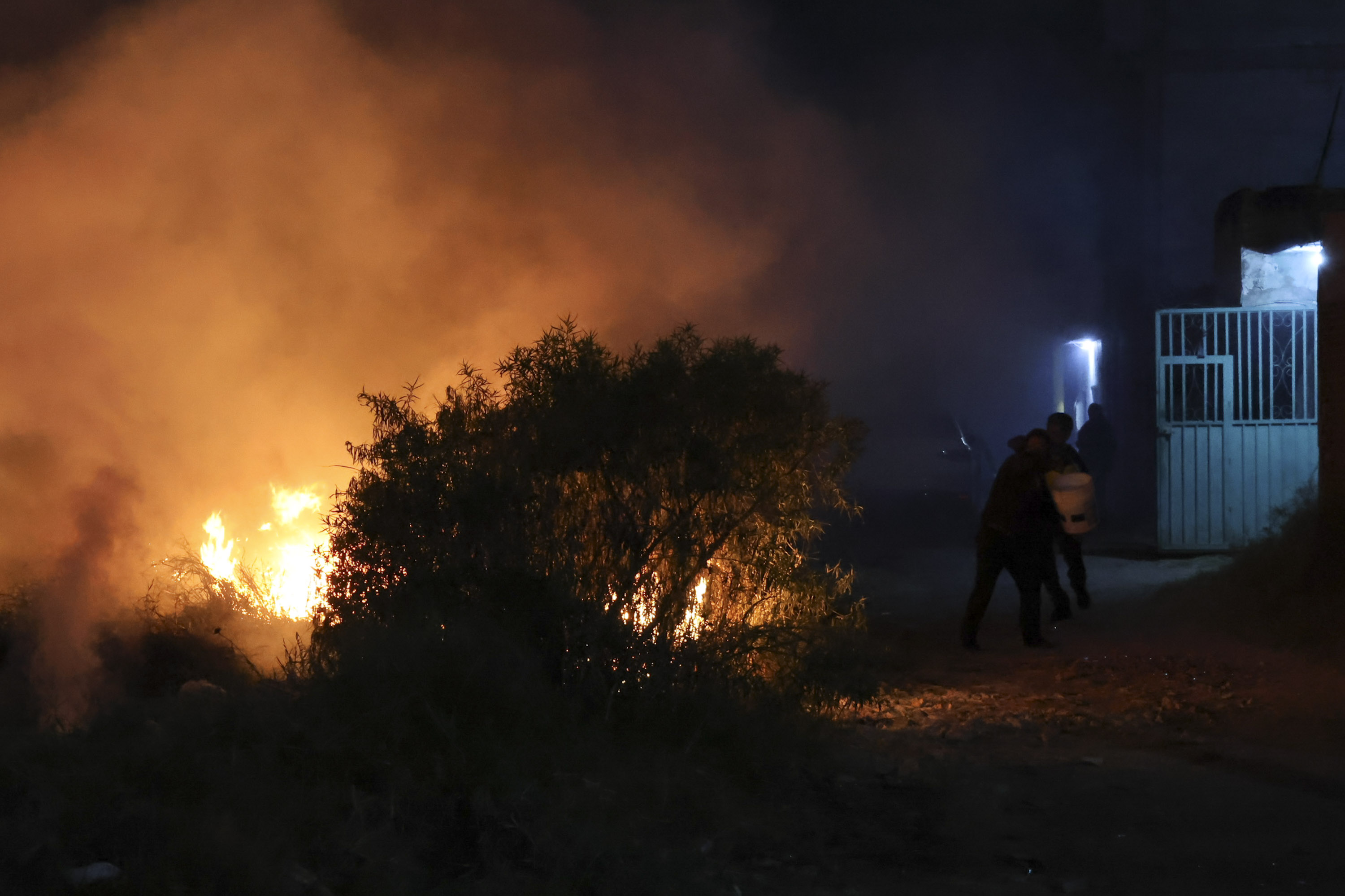 VIDEO Se registra incendio en la Colonia Alberto de la Fuente en Puebla
